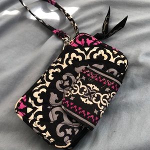 SALE $ Vera Bradley wristlet in retired pattern.